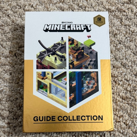 Minecraft book set - Picture 5 of 7